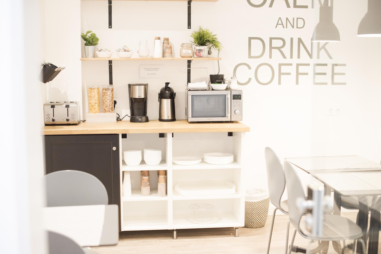 Coffee shop 3, Hostal Live Barcelona 2, Barcelona