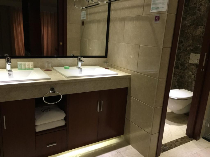 Bathroom 4, Huatian Chinagora Hotel, Val-de-Marne