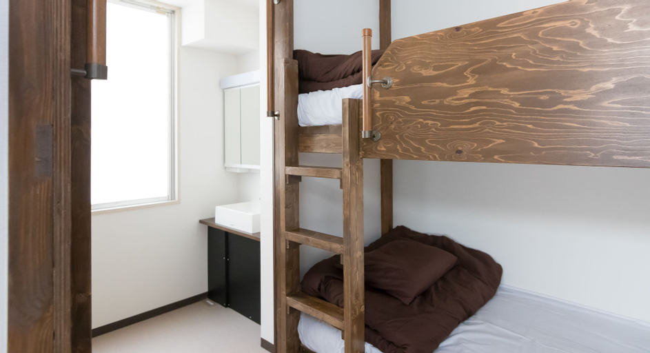 Bedroom 16
