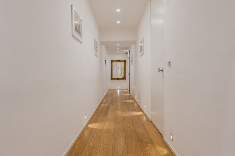 Public Area 5, Rg7 Apartments, Catania