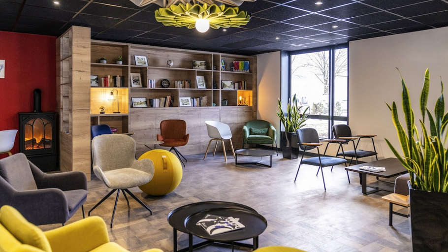 Public Area 2, ibis Pontarlier, Doubs