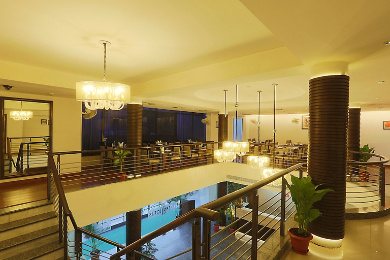 Food & Drinks 4, Arch Plaza - Near Yashobhoomi Dwarka, Delhi