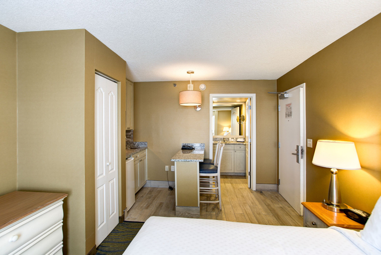 Bedroom 4, Boardwalk Resort Hotel and Villas, Virginia Beach