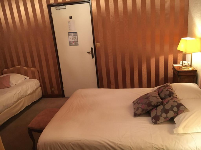 Bedroom 5, Logis Hotel De La Poste Corps, Isère