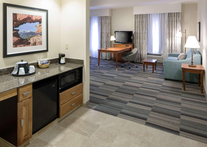 Bedroom 3, Hampton Inn & Suites I-25 South, El Paso