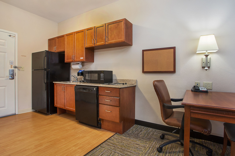 Dining Room 6
