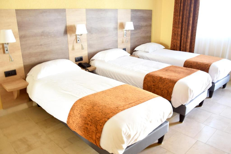 Bedroom 5, Logis Hotel Des Sources, Aube