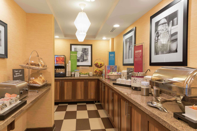 Food & Drinks 5, Hampton Inn Joliet - I-55, Will