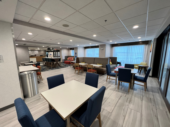 Food & Drinks 4, Hampton Inn By Hilton Wabash, Wabash