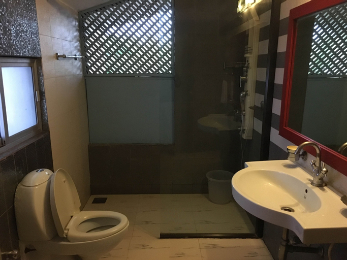 Bathroom 3