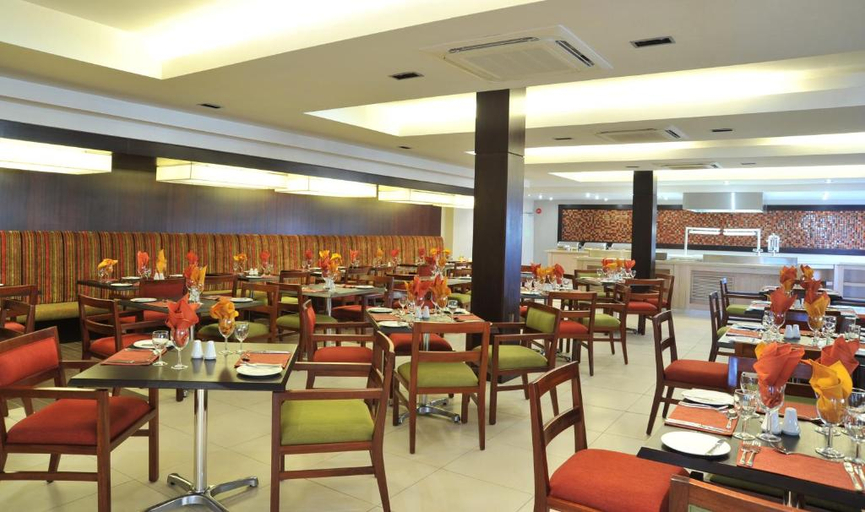 Food & Drinks, Cresta Mahalapye, Mahalapye
