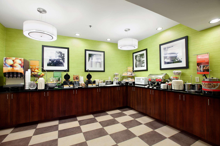 Food & Drinks 5, Hampton Inn Atlanta-Stockbridge, Clayton