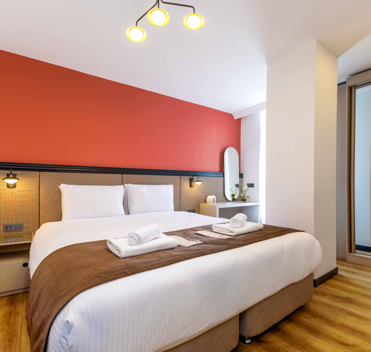 Bedroom 2, BayMari Suites City Life, Bakırköy