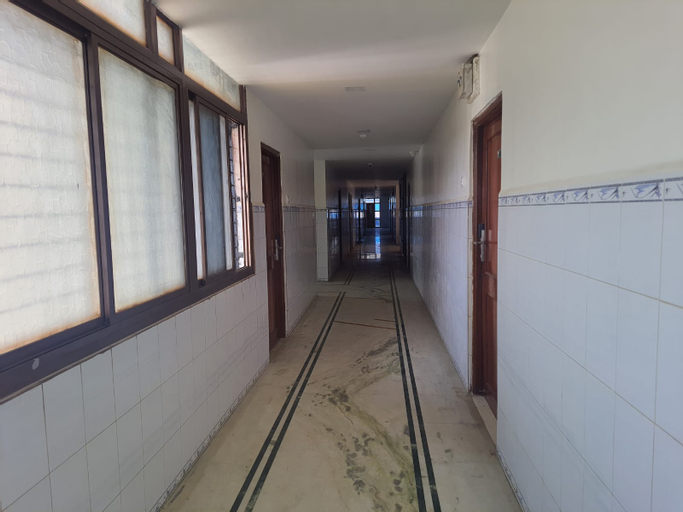 Public Area, Hotel Pushpanjali, Yavatmal