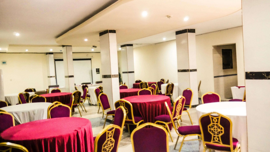 Food & Drinks 4, Roselife Hotel And Suites, Owerri Municipal