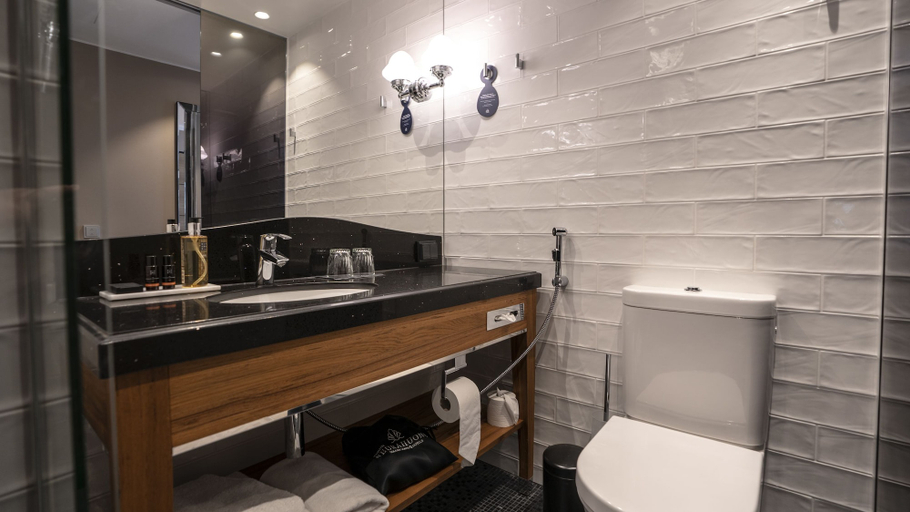 Bathroom 3, Solo Sokos Hotel Turun Seurahuone, Finland Proper
