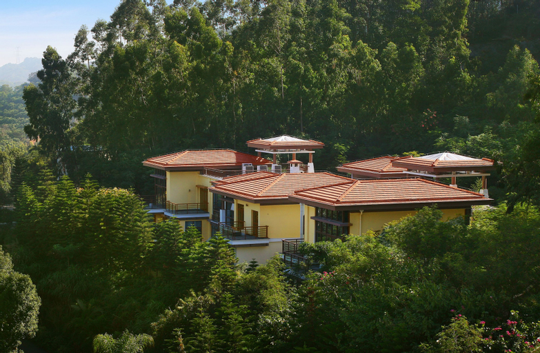 Exterior 3