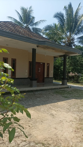 Exterior & Views 3, Homestay Fathir Tanjung Lesung, Pandeglang