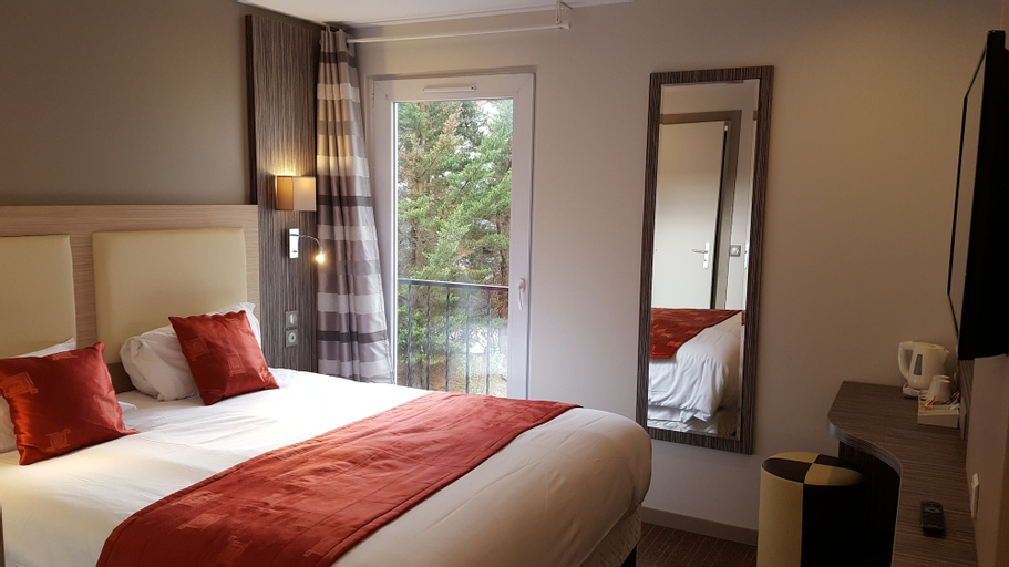 Bedroom 8