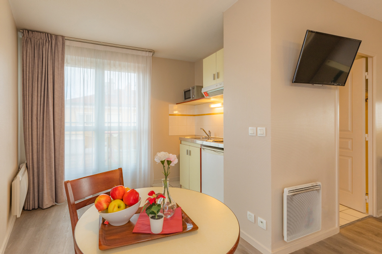 Dining Room 8