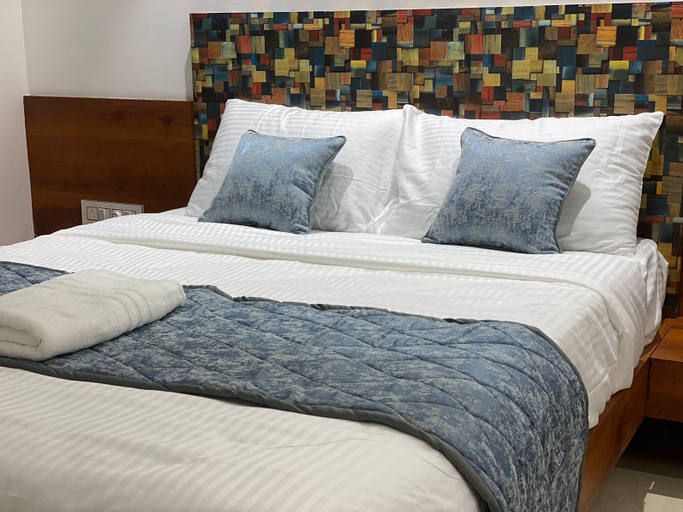 Bedroom 1, The Urban Hive Hotel, Belgaum