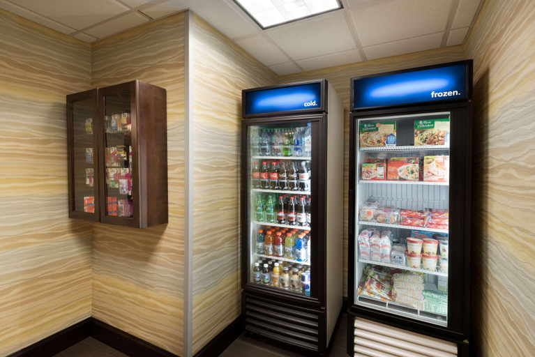 Food & Drinks 5, Hampton Inn West Monroe, Ouachita