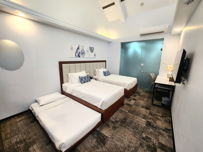 Bedroom 8