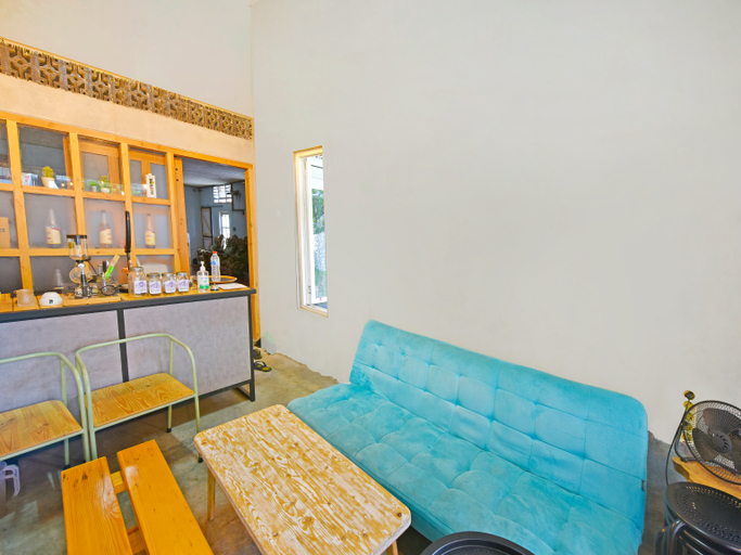 Public Area 2, SPOT ON 91270 Hotel Arimbi, Cilacap