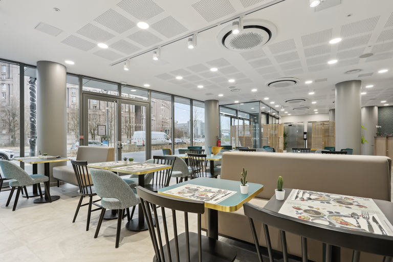 Food & Drinks 5, All Suites Appart Hôtel | Noisy-le-Grand, Seine-Saint-Denis