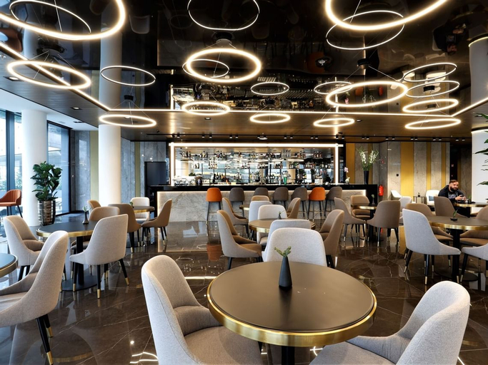Food & Drinks 5, Grand Hotel Plaza, Ljubljana