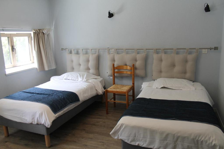 Bedroom 3, Logis Hotel Le Saint Clement, Rhône