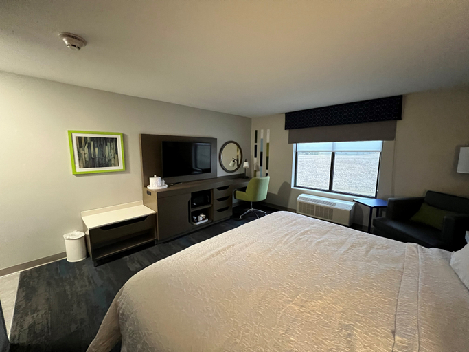 Bedroom 3, Hampton Inn By Hilton Wabash, Wabash