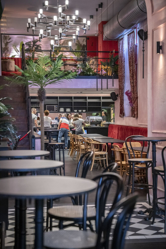 Food & Drinks 5, Hotel Mika Downtown, Budapesti