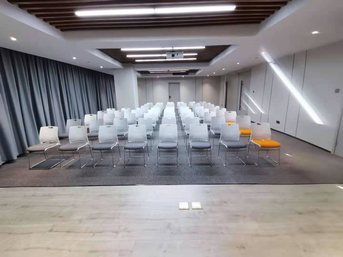 Business Facilities 10