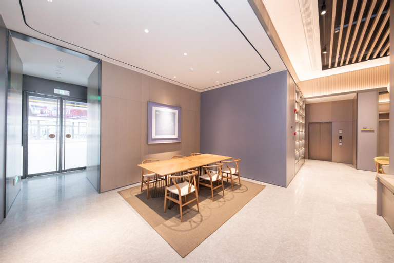 Dining Room 15