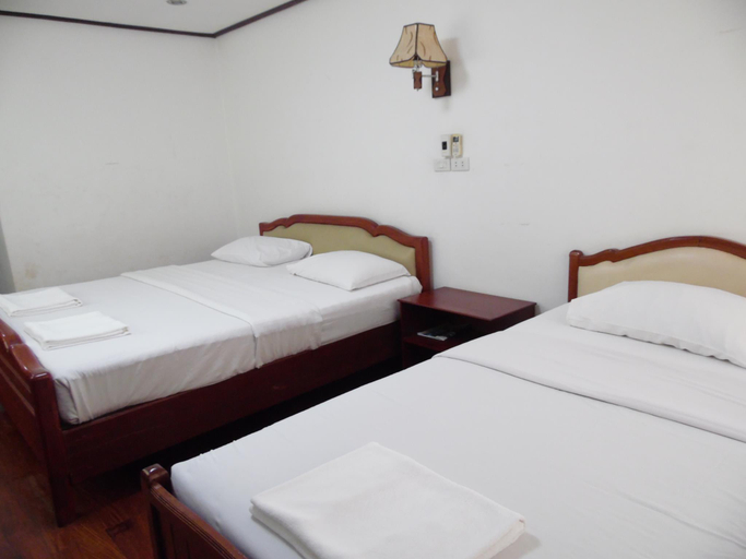 Others 4, Douang Deuane hotel, Vientiane