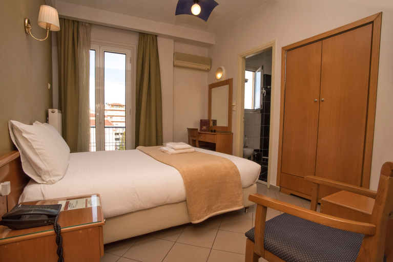 Bedroom 3, Morfeas, Peloponnese