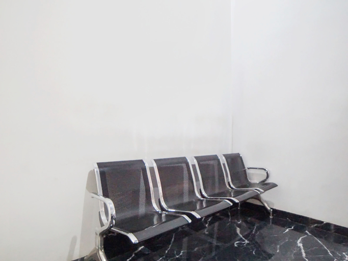 Public Area 2, Super OYO 91627 Wika Wiki Homestay, Medan