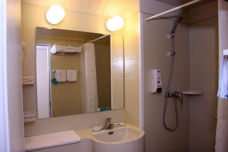 Bathroom 3, JinJiang Inn - Beijing Changchun Street Inn, Beijing