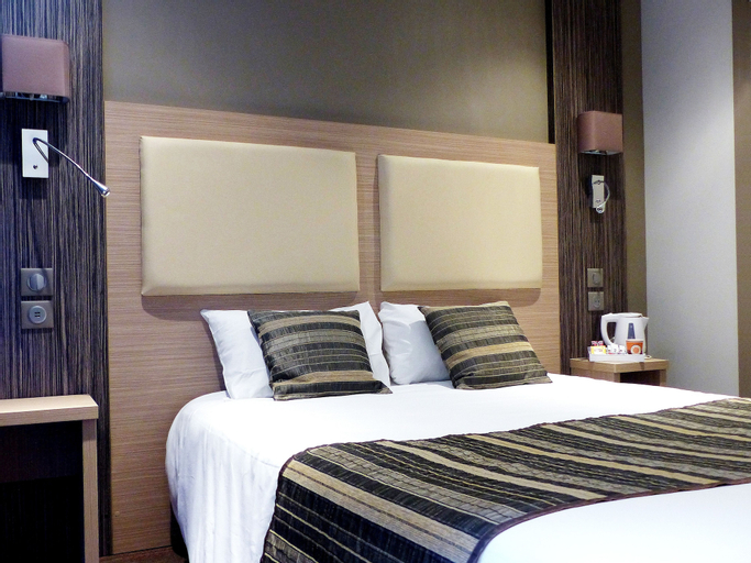 Bedroom 12