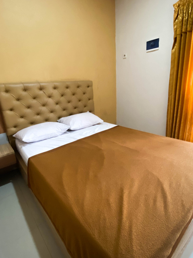 PLUM Xpress Buduran Room Type - Standard Double Bed