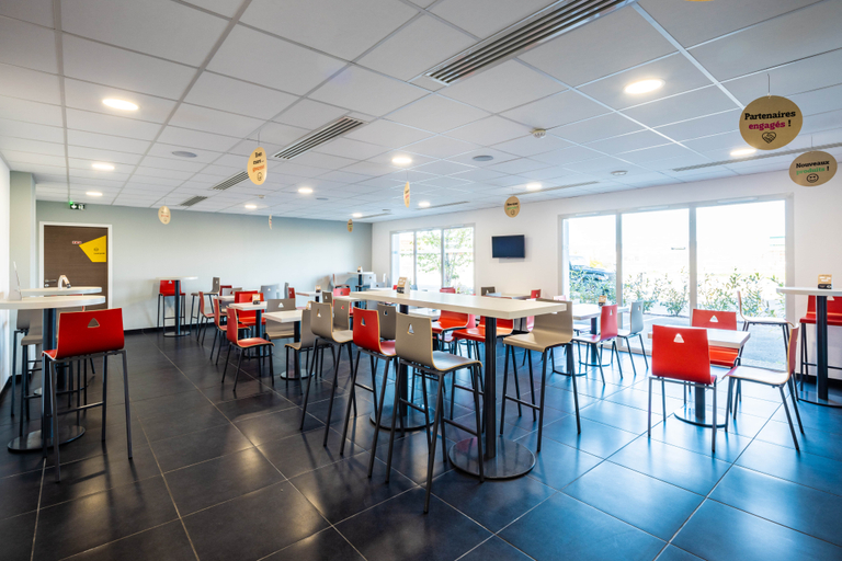 Food & Drinks 4, B&B HOTEL Romilly-sur-seine, Aube
