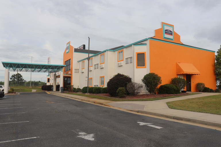 Exterior & Views 1, Howard Johnson by Wyndham Tifton GA I-75, Tift