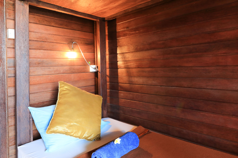 Bedroom 16