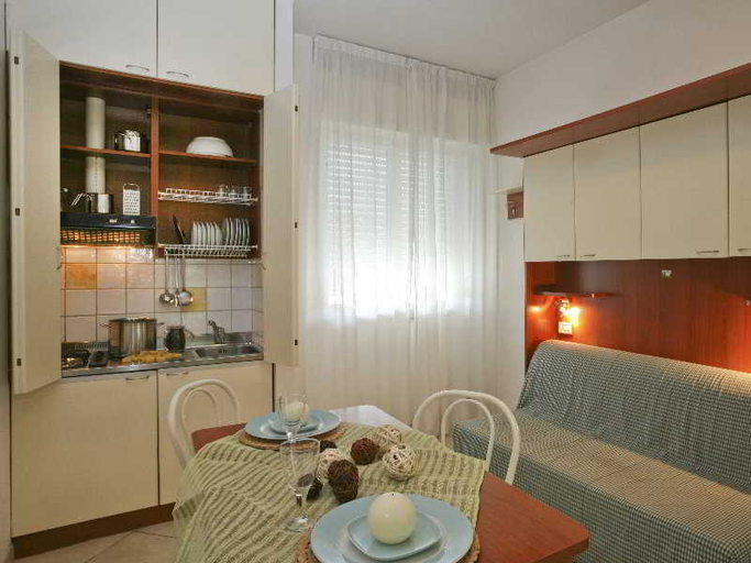 Others 5, Residence Nautic , Rimini