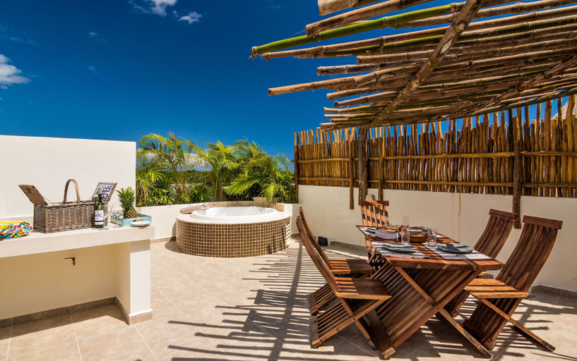 Others 5, Prieta Penthouse 2 bedrooms sleeps 4, Cozumel