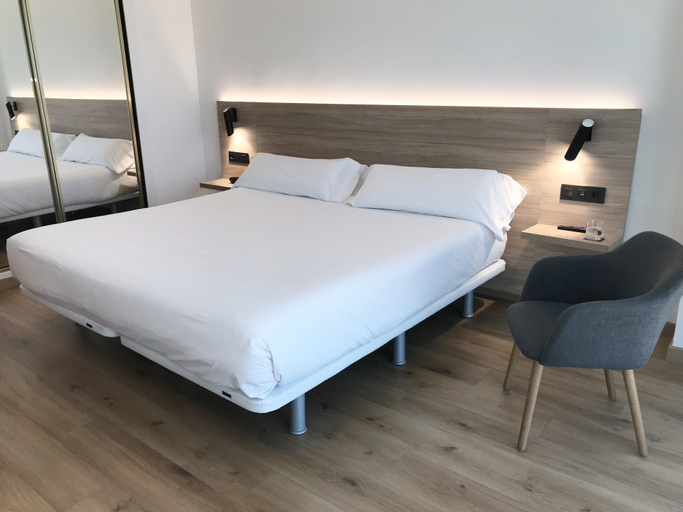 Bedroom 2, Príncipe de Asturias, Asturias