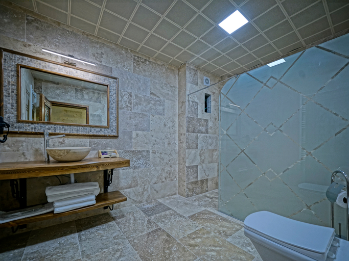 Bathroom 3, Zultanite Cappadocia Hotel, Nevşehir