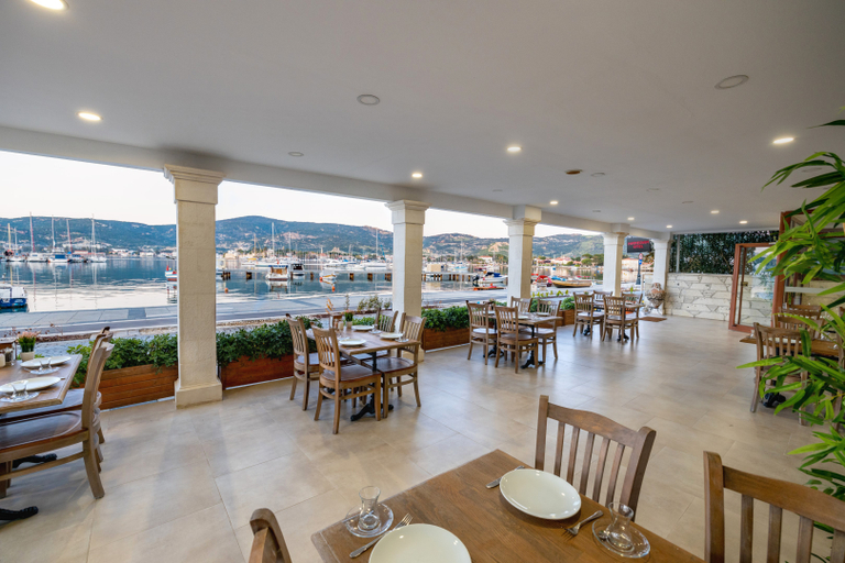Food & Drinks 4, Hanedan Hotel, Foça