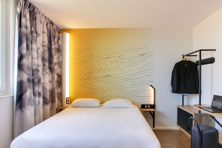 Bedroom 3, B&B HOTEL Dijon Valmy Toison d'Or, Côte-d'Or